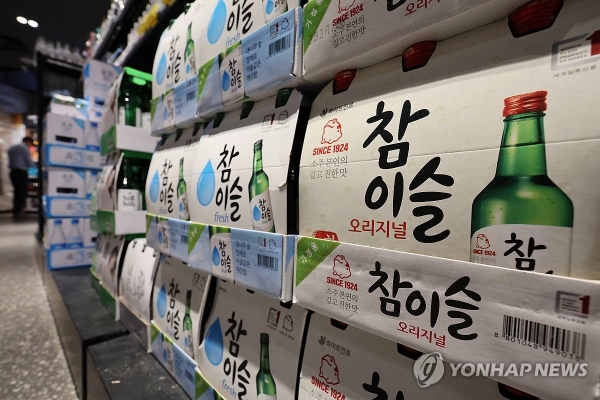 ▲하이트진로의 참이슬 제품들(연합뉴스)